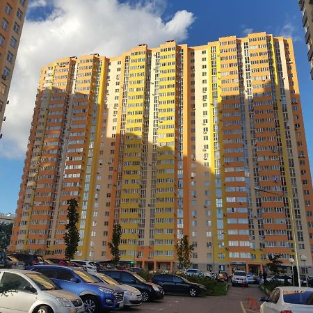 Стильная И Уютная Квартира В Новом Доме На Оболони Kiev Esterno foto